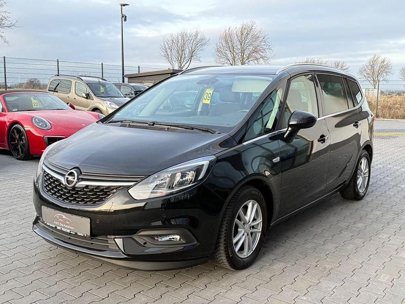 Schwarz Gebraucht 2017 Opel Zafira Van / Kleinbus | 11.950 € (Fairer Preis) - Bild 1/4