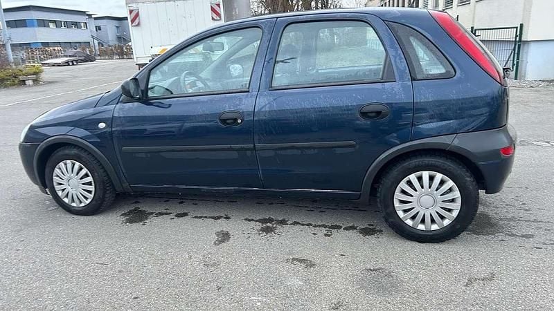 Gebraucht Opel Corsa Basis 75 PS (55 kW) 2001 Other Kleinwagen