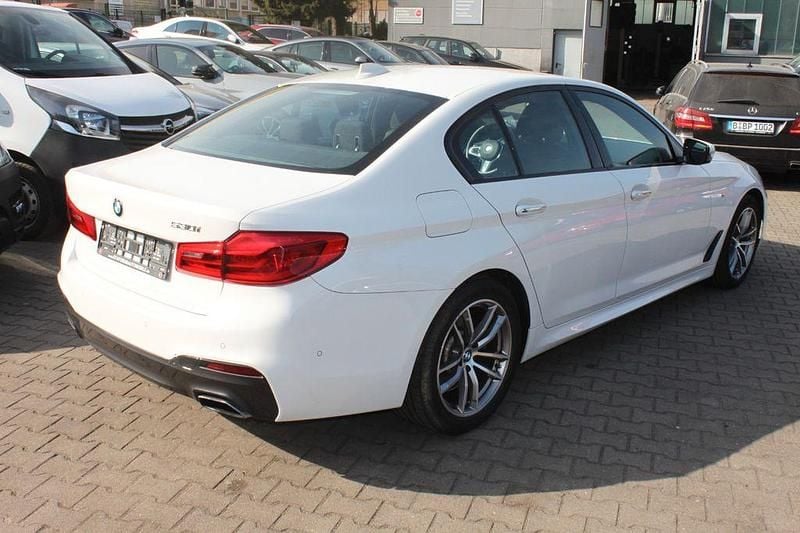 Gebraucht BMW 530 M Sport 252 PS (185 kW) 2017 Weiß Limousine
