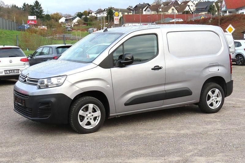 Gebraucht Citroën Berlingo 102 PS (75 kW) 2022 Grauartense Van / Kleinbus