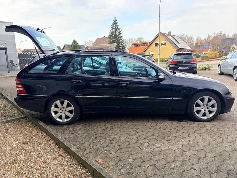 Gebraucht Mercedes C230 192 PS (141 kW) 2004 Blau Kombi