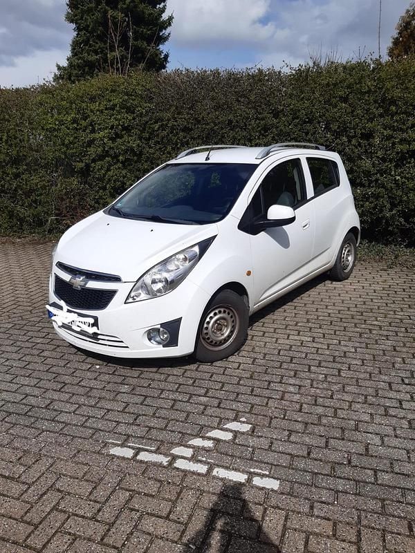 Gebraucht Chevrolet Spark LS 82 PS (60 kW) 2012 Weiß Kleinwagen