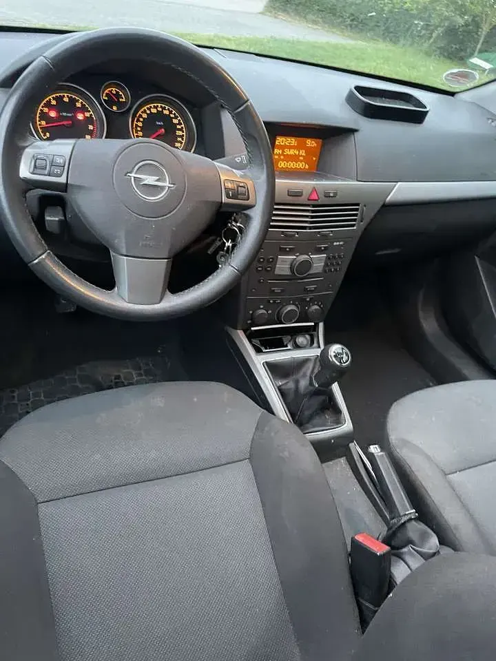 Usata Opel Astra 105 CV (77 kW) 2006 Station wagon