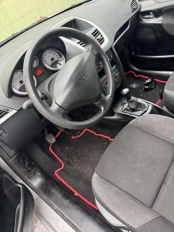 Gebraucht Peugeot 207 Filou 88 PS (64 kW) 2007 Limousine