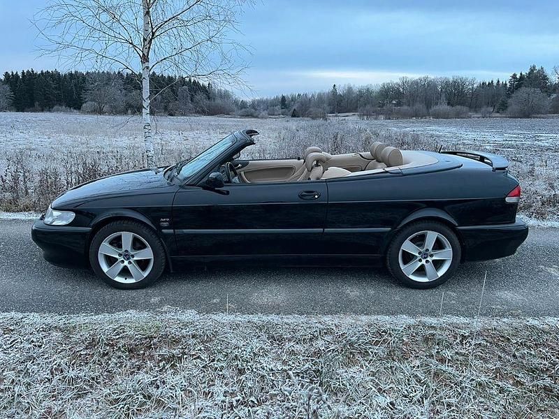 Schwarz Gebraucht 2003 Saab 9-3 Cabriolet Aero Cabrio | 14.499 € - Bild 1/4