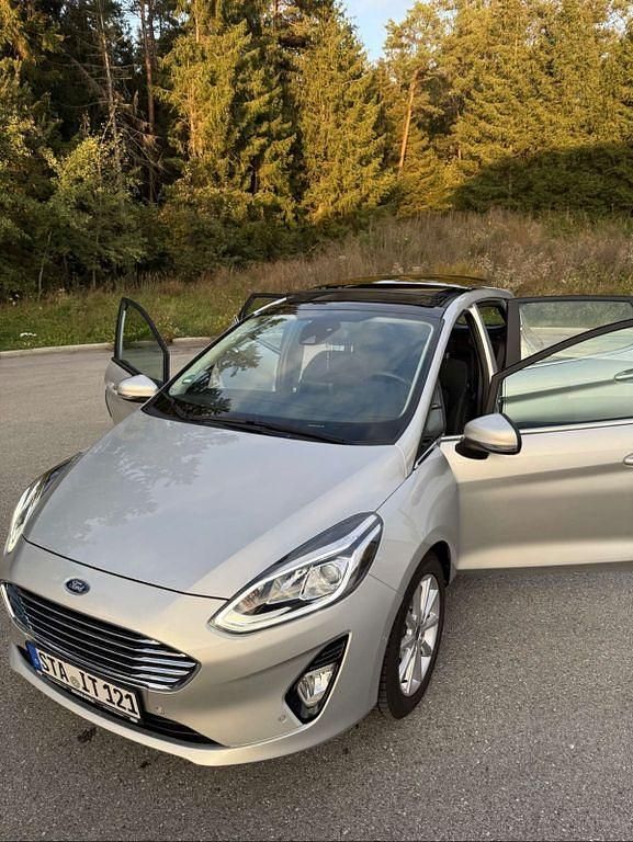 Silber Gebraucht 2020 Ford Fiesta Cool & Connect Limousine | 9.900 € (Guter Preis) - Bild 1/4