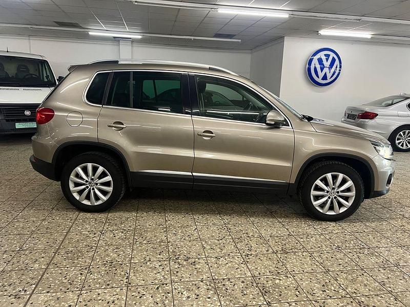 Gebraucht VW Tiguan Style 140 PS (102 kW) 2011 Beige SUV