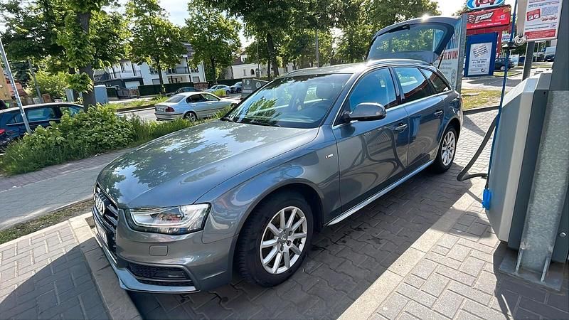 Gebraucht Audi A4 S-Line 170 PS (125 kW) 2013 Silber Kombi
