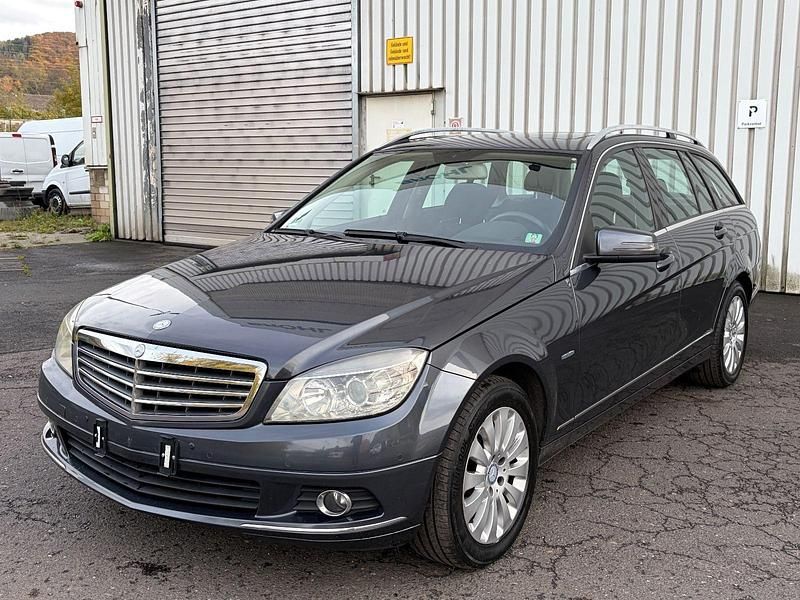 Grau Gebraucht 2010 Mercedes C200 Kombi | 3.990 € (Guter Preis) - Bild 1/4
