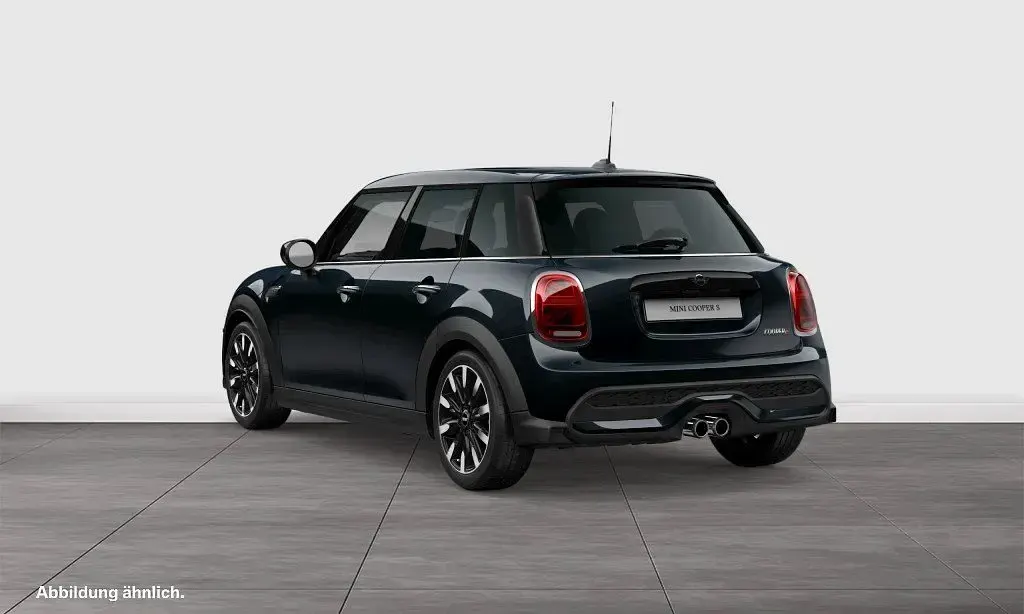 Gebraucht Mini Cooper S Classic 178 PS (130 kW) 2023 Mini yours enigmatic black Kleinwagen