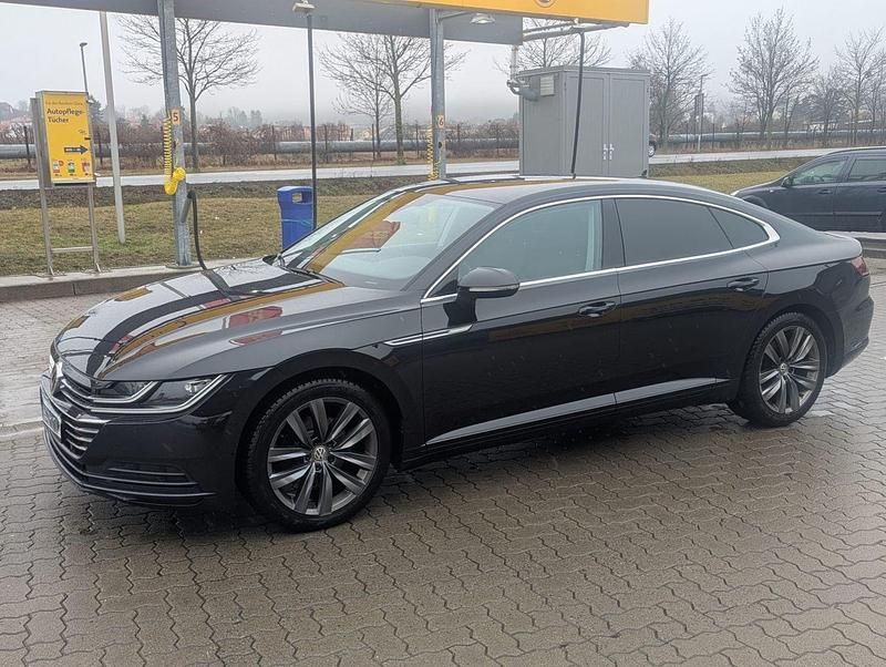Gebraucht VW Arteon 150 PS (110 kW) 2018 Schwarz Kleinwagen
