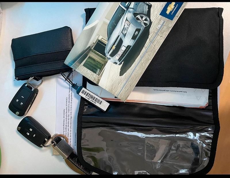 Gebraucht Chevrolet Cruze 141 PS (103 kW) 2010 Schwarz Limousine