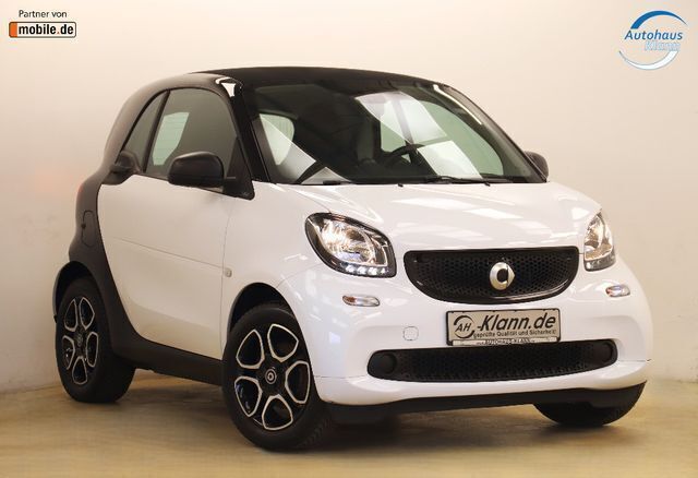 Weiß Gebraucht 2018 Smart ForTwo Coupé Coupé | 11.499 € (Fairer Preis) - Bild 1/4