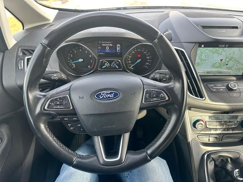 Gebraucht Ford Grand C-Max Titanium 150 PS (110 kW) 2018 Silber Van / Kleinbus