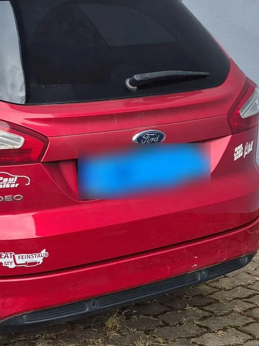 Gebraucht Ford Mondeo Titanium 163 PS (119 kW) 2012 Rot Kombi