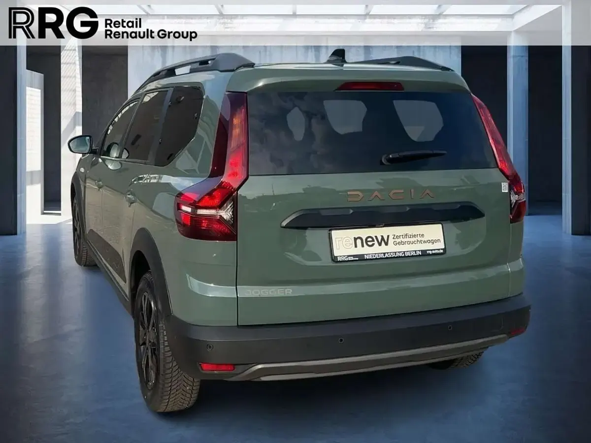 Używany Dacia Jogger 111 KM (81 kW) 2025 Zielony Minivan