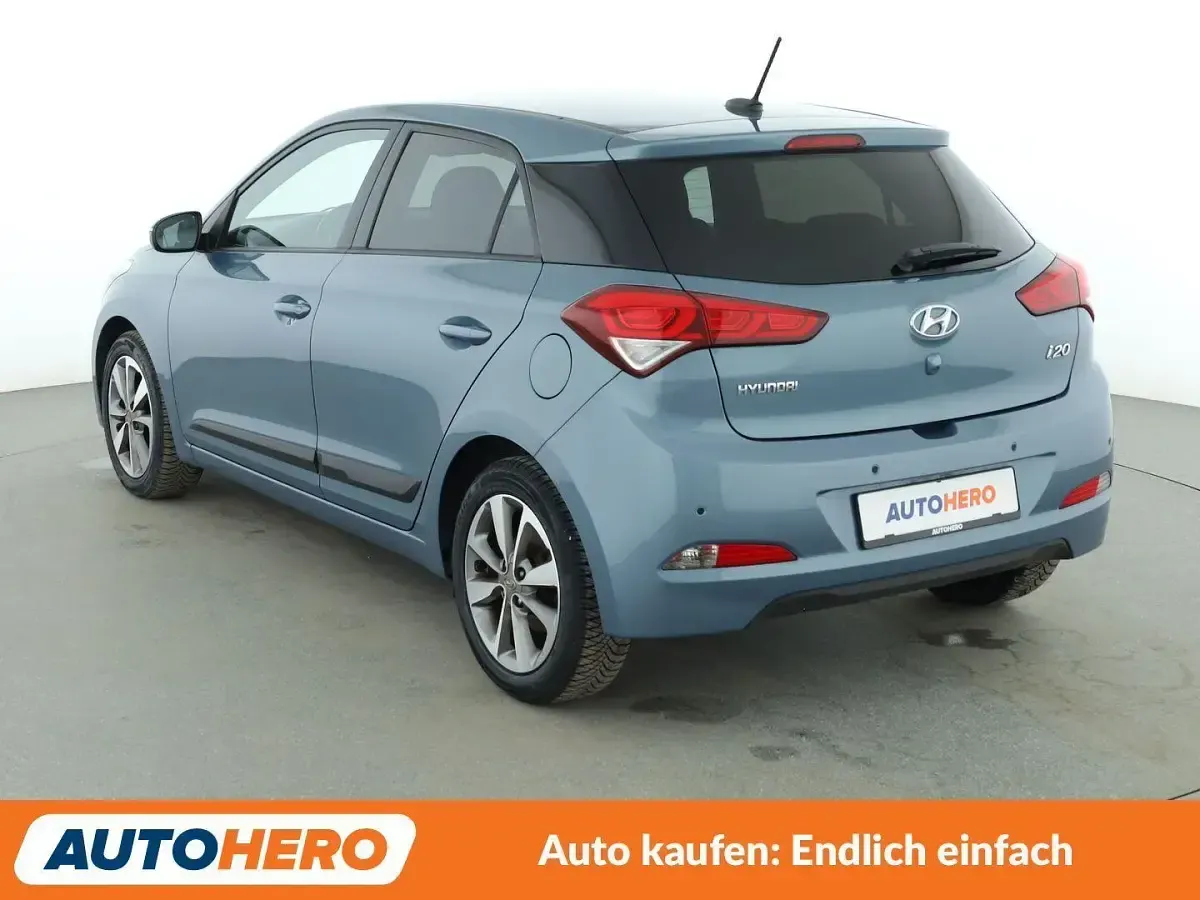 Gebraucht Hyundai i20 YES! 84 PS (61 kW) 2017 Blau Kleinwagen