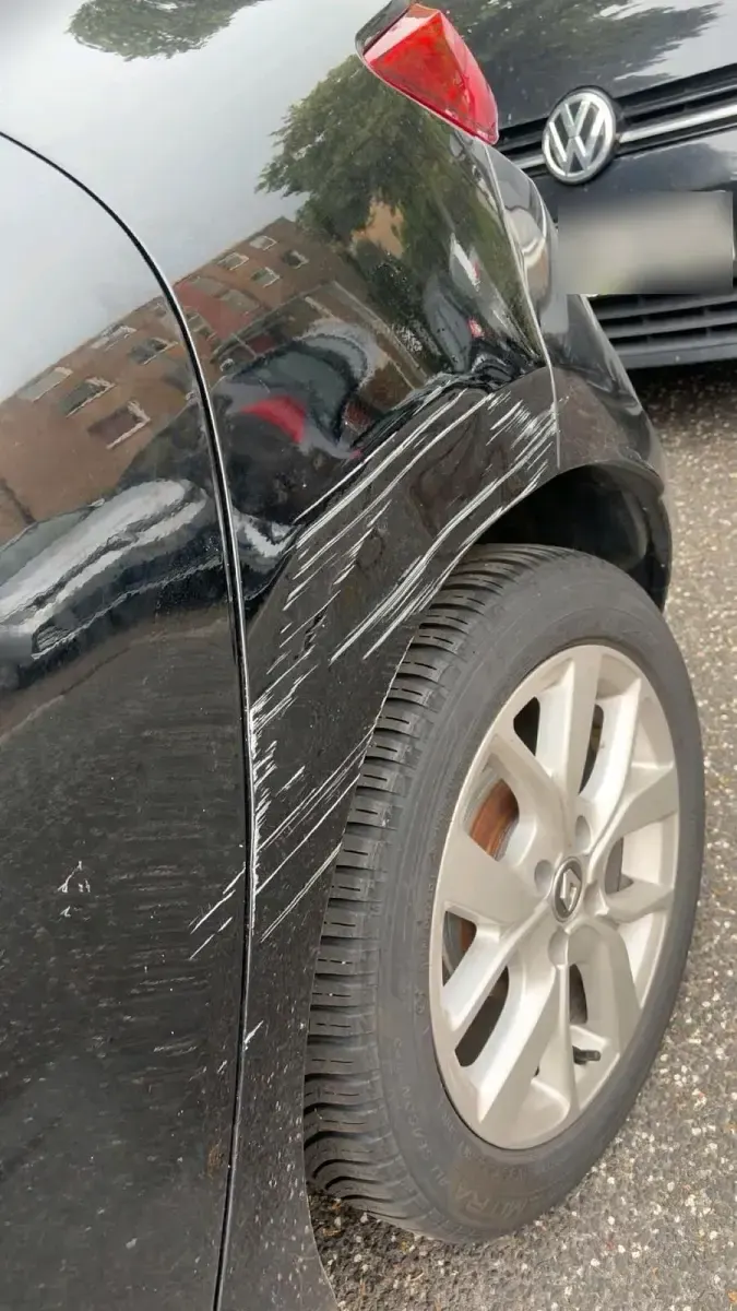 Gebraucht Renault Clio 76 PS (55 kW) 2018 Schwarz Kleinwagen