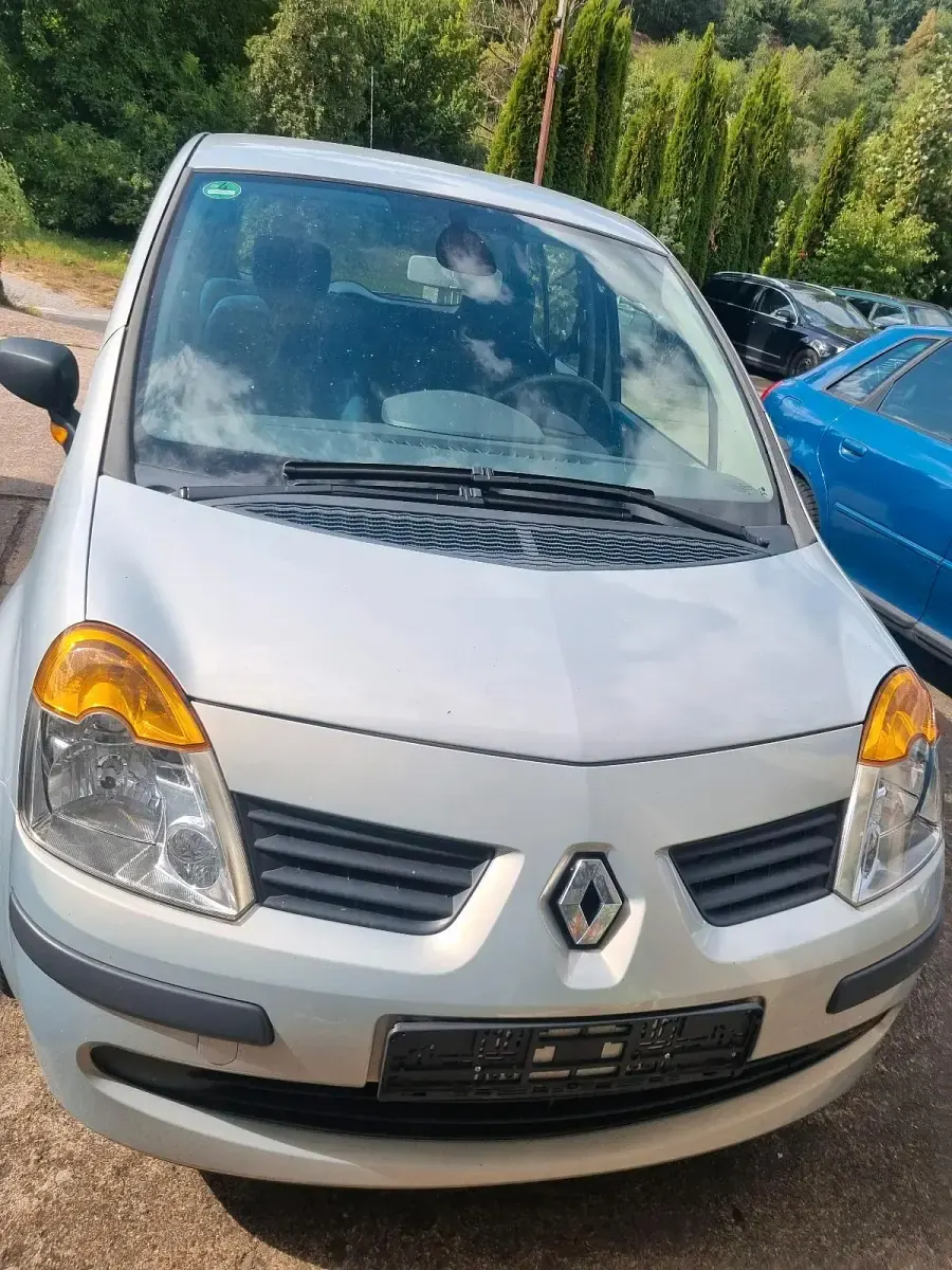 Gebraucht Renault Modus 88 PS (64 kW) 2005 Silber Van / Kleinbus