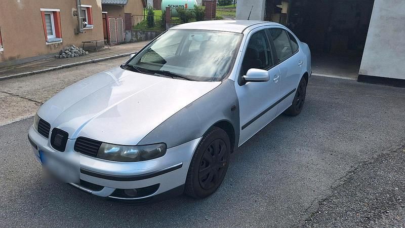 Gebraucht 1999 Seat Toledo Limousine | 1.350 € (Etwas zu teuer) - Bild 1/4
