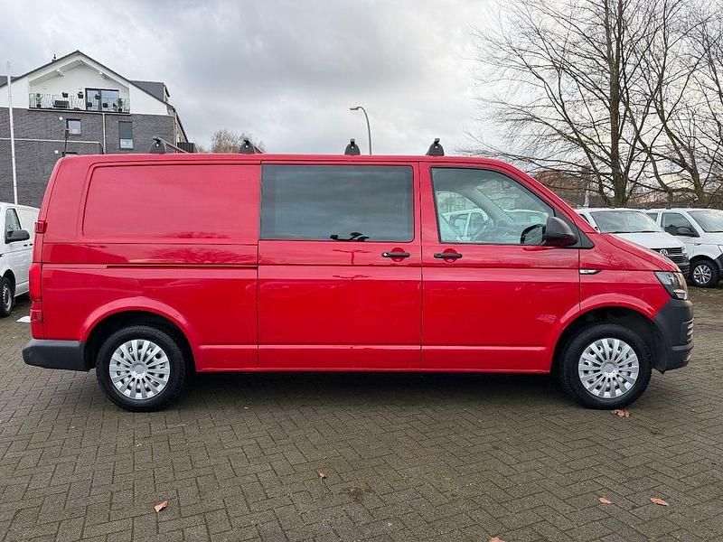 Gebraucht VW Transporter 150 PS (110 kW) 2017 Rot Van
