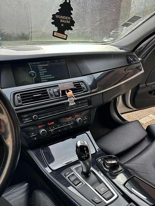 Gebraucht BMW 530 245 PS (180 kW) 2011 Kombi