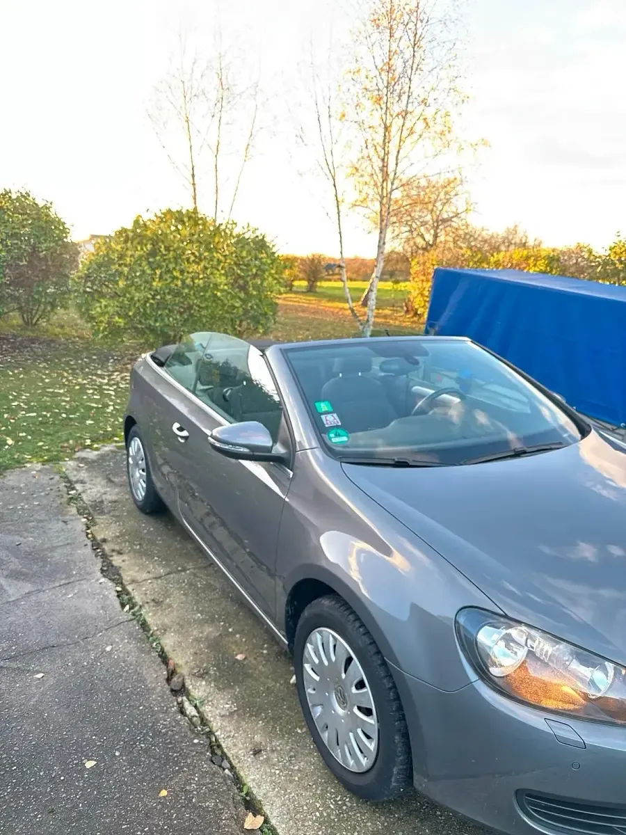 Gebraucht VW Golf Cabriolet 105 PS (77 kW) 2014 Grau Cabrio