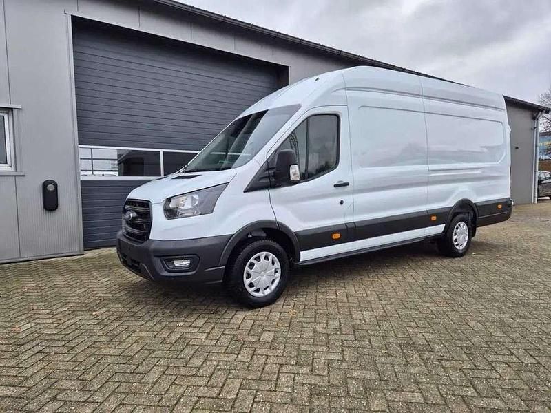 Gebraucht Ford Transit Trend 131 PS (96 kW) 2024 Frozenwhite Pickup
