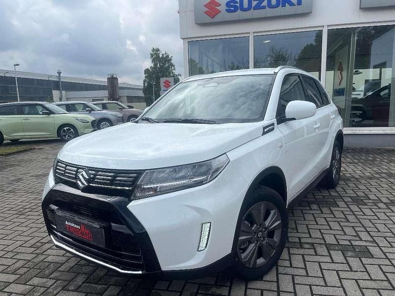 Weiß Neu 2025 Suzuki Vitara Comfort SUV | 28.900 € (Etwas zu teuer) - Bild 1/4