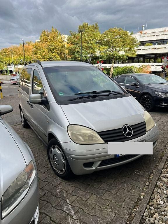 Silber Gebraucht 2005 Mercedes Vaneo Van / Kleinbus | 2.200 € (Fairer Preis) - Bild 1/4