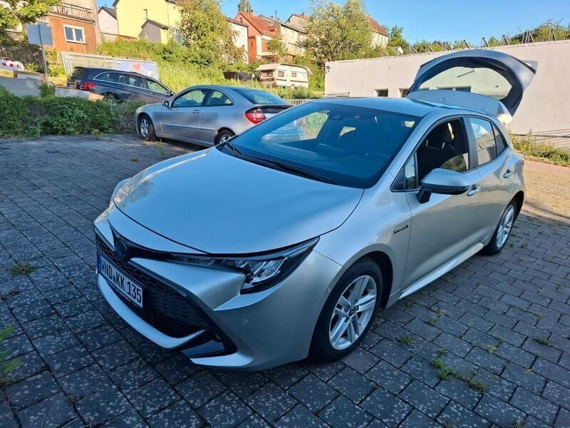 Schwarz Gebraucht 2021 Toyota Corolla Comfort Limousine | 16.600 € (Guter Preis) - Bild 1/1