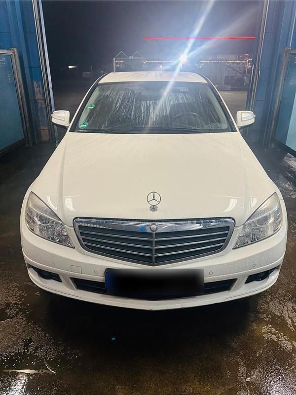 Gebraucht Mercedes C180 156 PS (114 kW) 2007 Weiß Limousine
