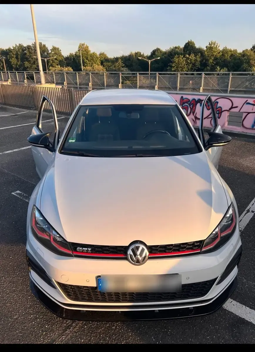 Gebraucht VW Golf VII GTI 310 PS (228 kW) 2017 Kleinwagen