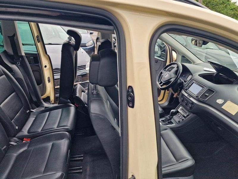 Gebraucht VW Sharan Highline 177 PS (130 kW) 2016 Beige Van / Kleinbus