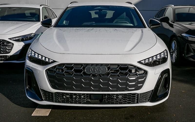 Neu Audi A5 Ambiente 299 PS (219 kW) 2025 Weiß Kombi