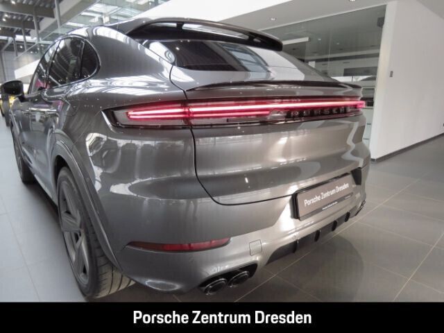 Gebraucht Porsche Cayenne 470 PS (345 kW) 2022 Grau SUV