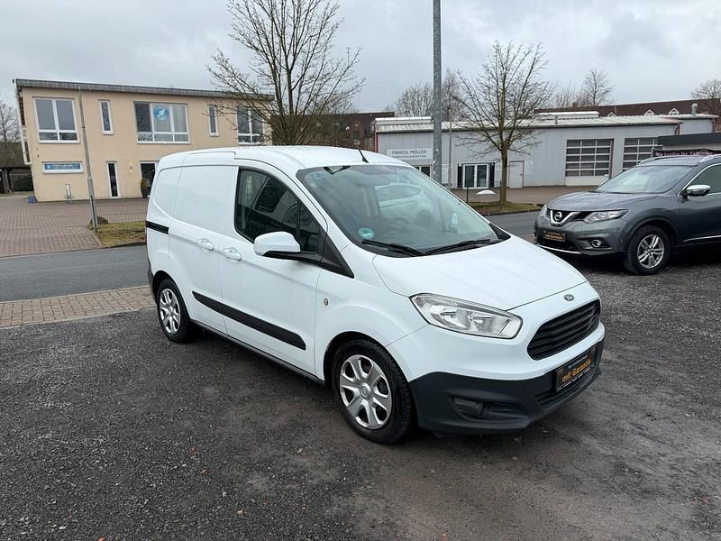 Gebraucht Ford Transit Trend 75 PS (55 kW) 2018 Weiß Van / Kleinbus