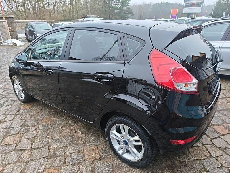 Gebraucht Ford Fiesta Trend 82 PS (60 kW) 2017 Schwarz Limousine