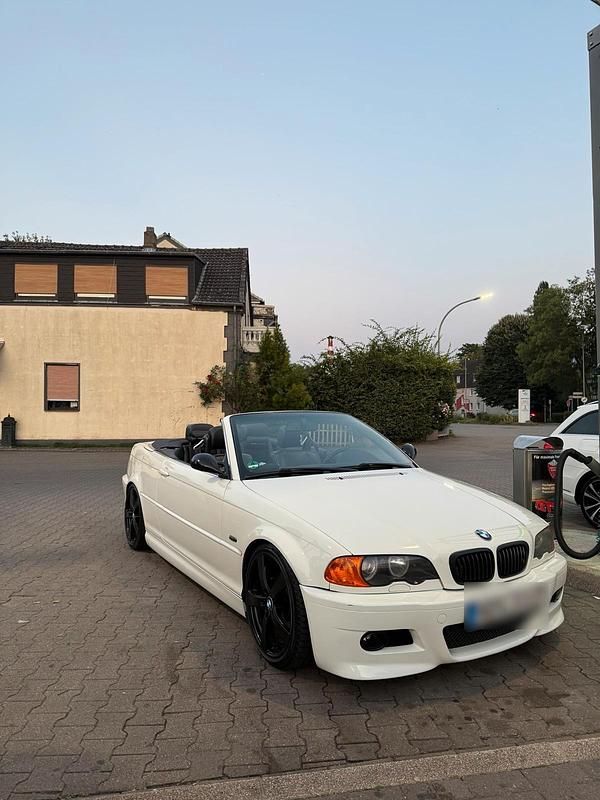 Weiß Gebraucht 2001 BMW 320 Cabriolet Cabrio | 4.200 € (Fairer Preis) - Bild 1/4