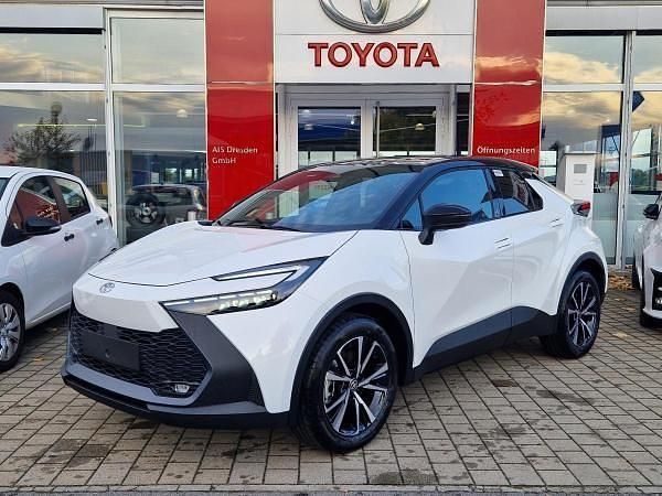 Neu Toyota C-HR Team 223 PS (164 kW) 2025 Weiß (schneeweiß) SUV