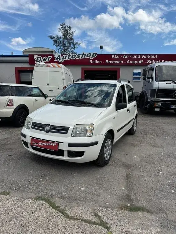 Gebraucht Fiat Panda Dynamic 60 PS (44 kW) 2009 Weiß Kleinwagen