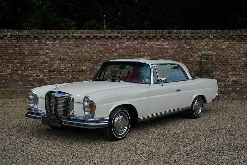 Gebraucht Mercedes W111 200 PS (147 kW) 1970 Weiß Coupé