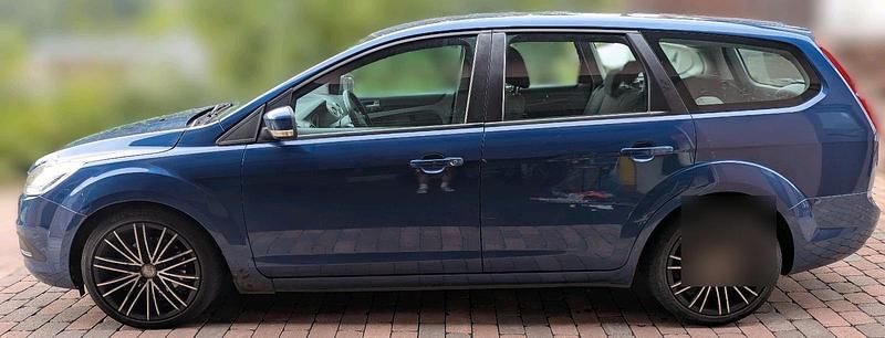 Blau Gebraucht 2007 Ford Focus Kombi | 350 € (Superpreis) - Bild 1/4