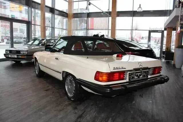 Gebraucht Mercedes 560 231 PS (169 kW) 1987 Beige Cabrio