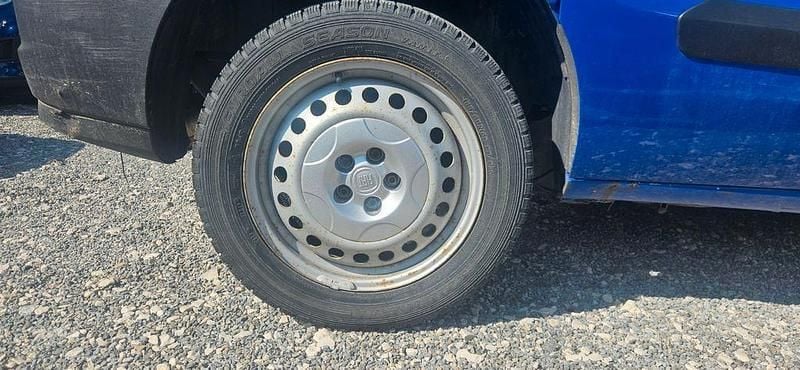 Gebraucht Fiat Doblò 120 PS (88 kW) 2015 Blau Van / Kleinbus