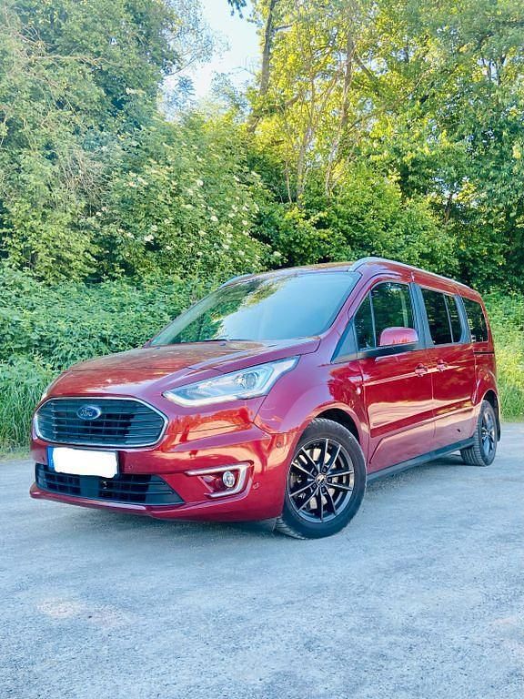 Rot Gebraucht 2019 Ford Tourneo Connect Van / Kleinbus | 19.500 € (Fairer Preis) - Bild 1/4