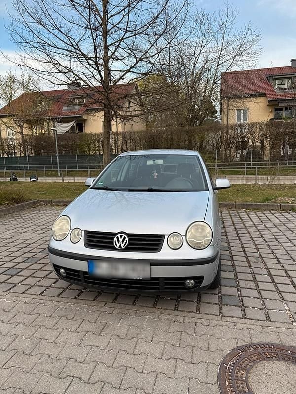 Gebraucht VW Polo 64 PS (47 kW) 2004 Silber Kleinwagen