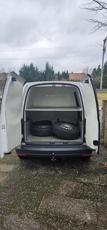 Gebraucht VW Caddy 84 PS (61 kW) 2018 Weiß Van / Kleinbus
