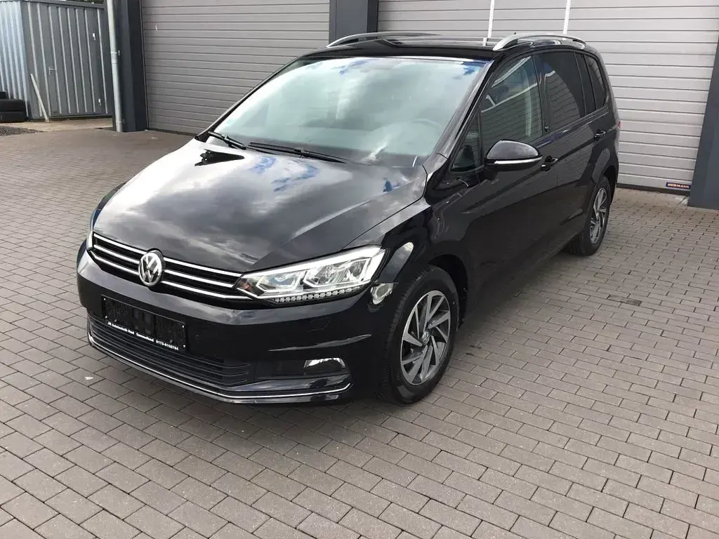 Gebraucht VW Touran Sound 116 PS (85 kW) 2017 Schwarz Van / Kleinbus