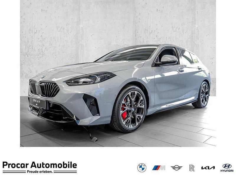 Grau Neu 2025 BMW 120 M Sport Kleinwagen | 49.299 € - Bild 1/4